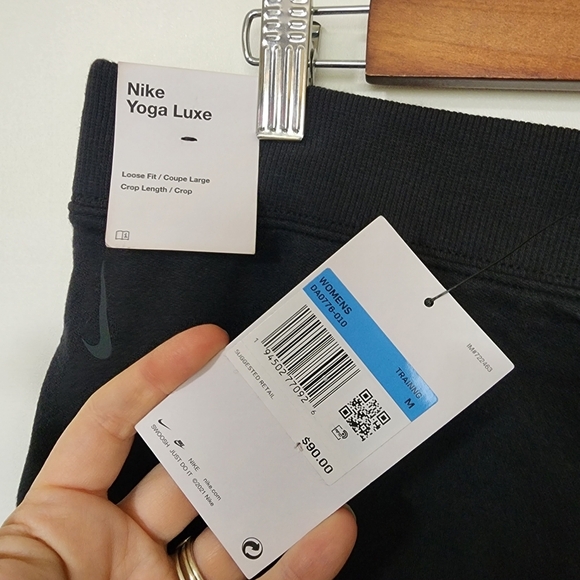 Nwt nike yoga luxe wide leg high waist Loose Fit Crop Pants - Picture 5 of 9